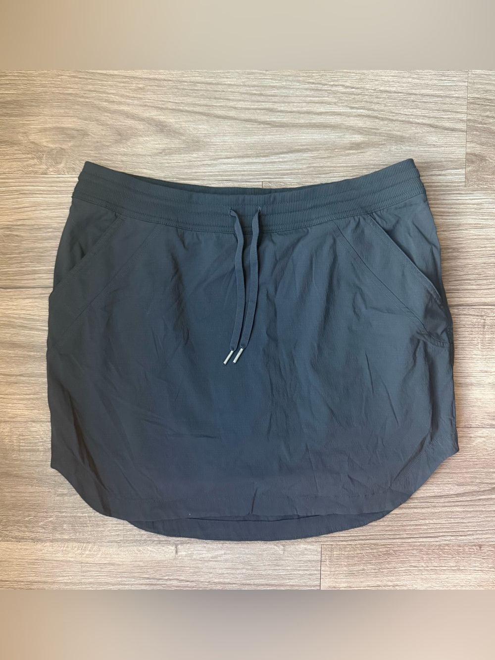 Marmot Grey Skort Women’s Size Large Athletic Running Hiking Skort with Pockets